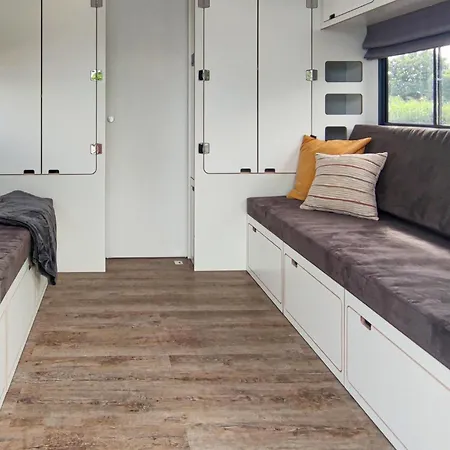Båthotell Gorgeous Ship In Havelsee Ot With Kitchen Kutzkow